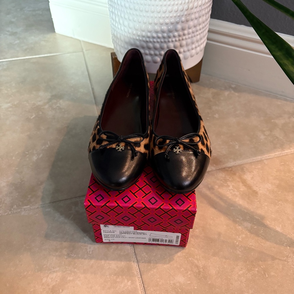 ❌ SOLD ❌ Tory Burch Leopard Cap-Toe Ballet Flats - Picture 3 of 5